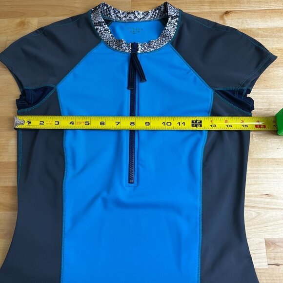 XiRENA Swim Short Sleeve Zip Front Rash Guard Swim Cover Size Small - Picture 5 of 6